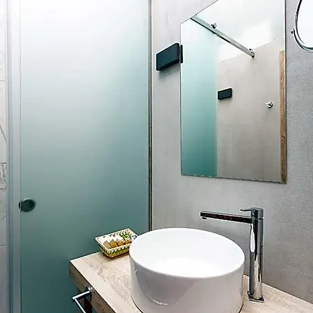 Ark 68 Hotel