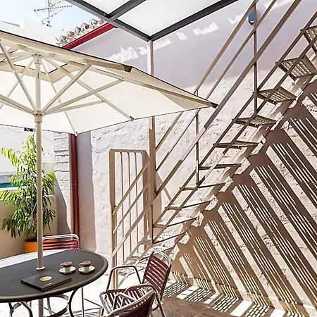 Ark 68 Hotel Rethymno (Crete)